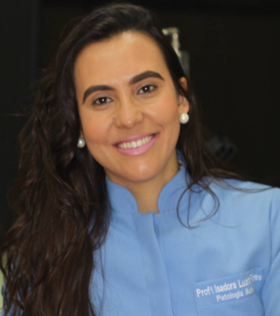 Imagem da professora Isadora Luana Flores